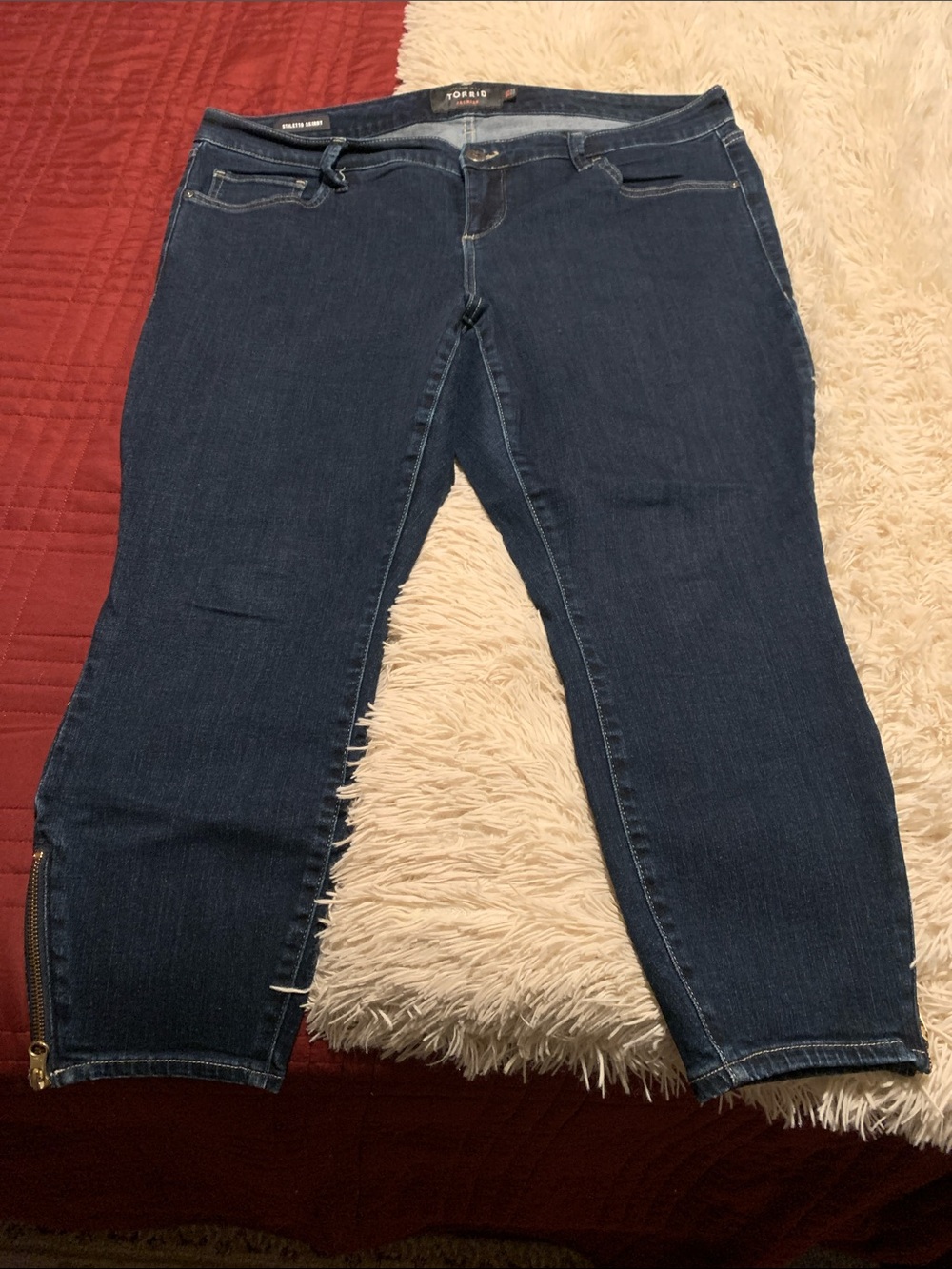 Torrid size 18S Dark Blue Zip Ankle Skinny Jeans